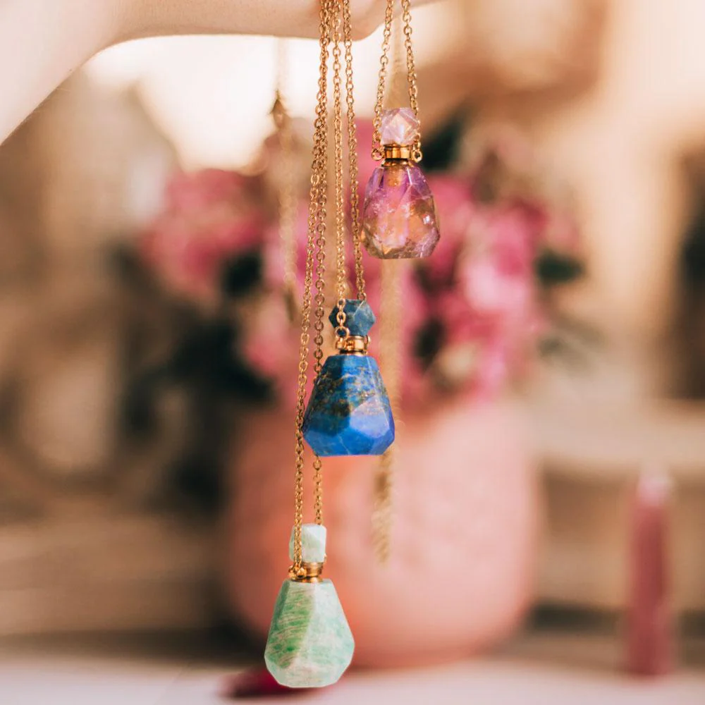 Crystal Perfume Necklace - Image 2