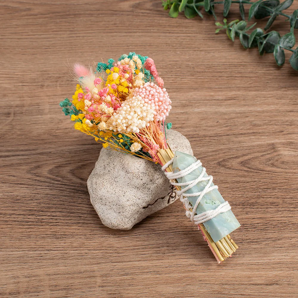 Crystal Point Flower Bouquet - Image 11
