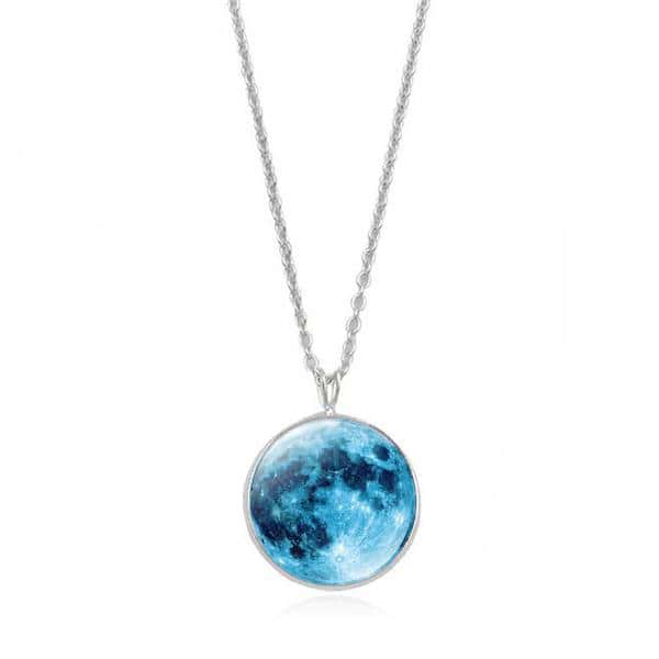 Glowing Full Moon Necklace - Image 6