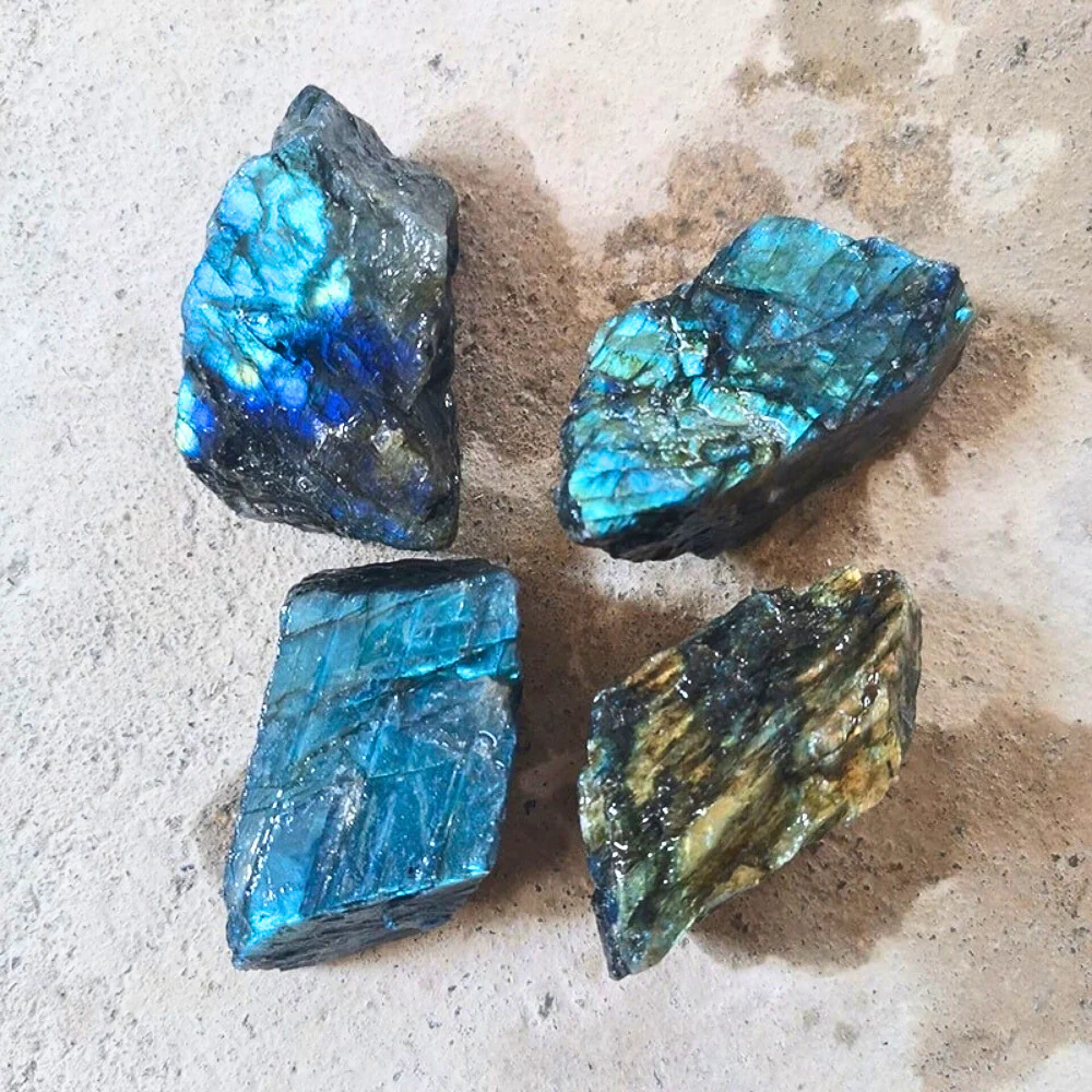 Natural Raw Labradorite Stones - Image 2