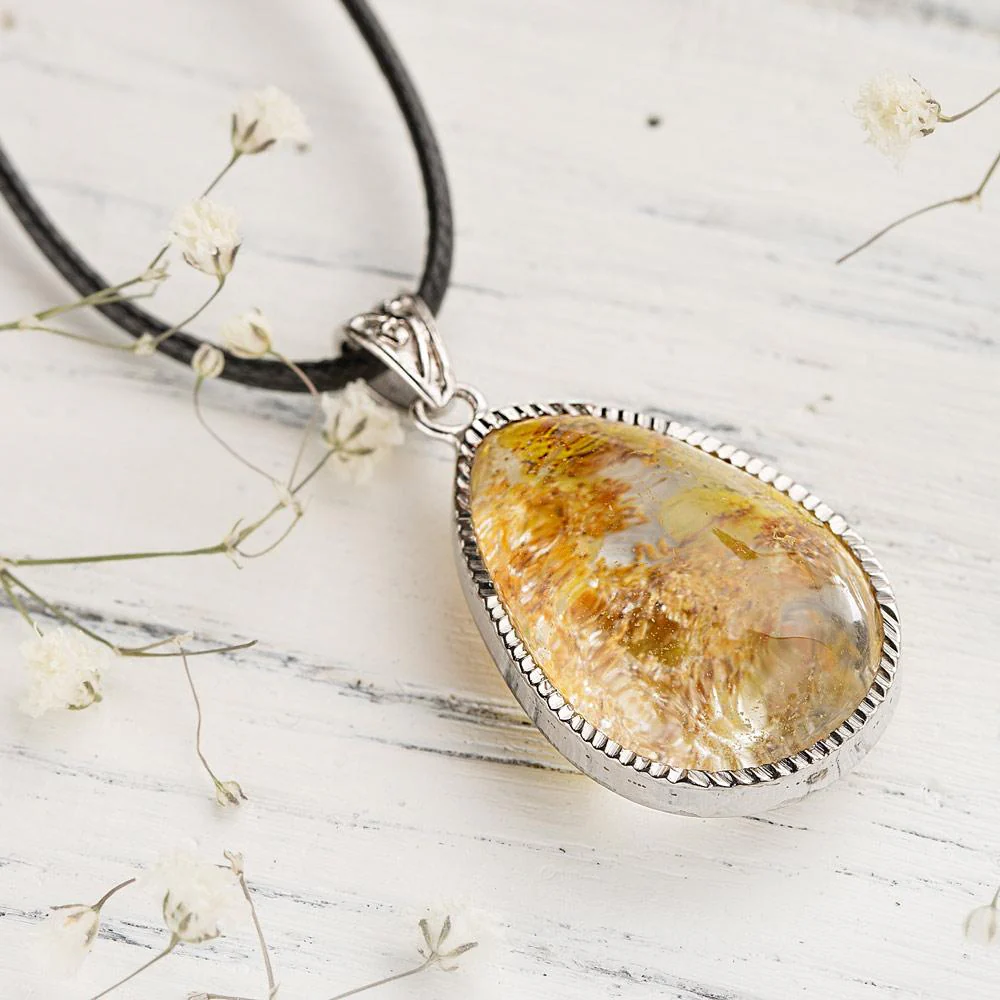 Phantom Quartz Necklace - Image 2