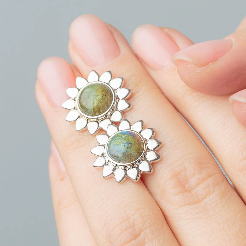 Silver Labradorite Earrings - Image 3