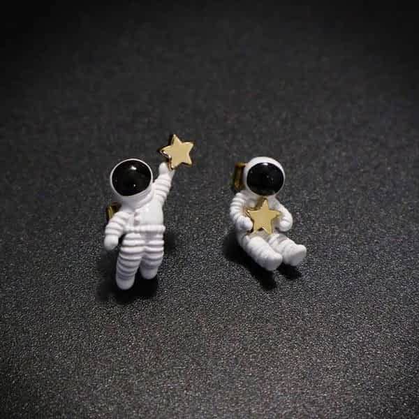 Space Astronaut Earrings - Image 3