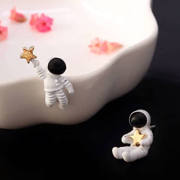 Space Astronaut Earrings - Image 5