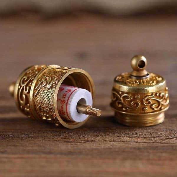 Spinning Mani Wheel Necklace - Image 7