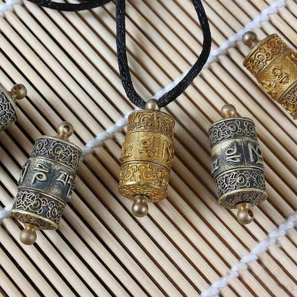 Spinning Mani Wheel Necklace - Image 9